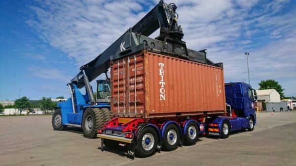 2016 Fliegl SDS 380 Semiskiploadertrailers — Machinery Depot Pro