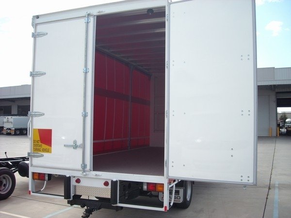2009 Fuso Fighter 6 Trucks â€” Machinery Depot Pro