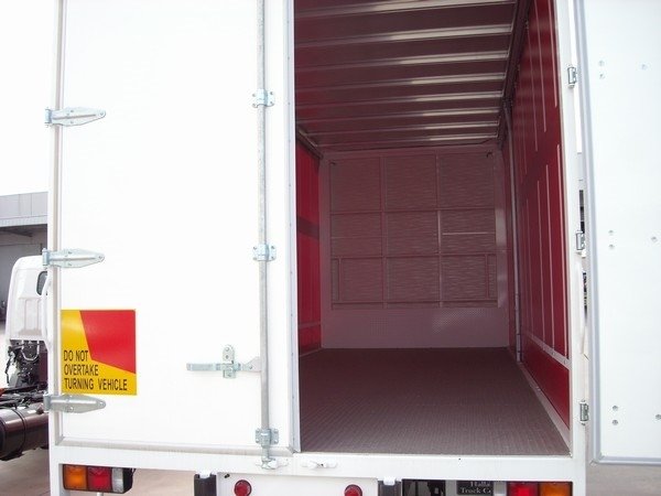 2009 Fuso Fighter 6 Trucks â€” Machinery Depot Pro
