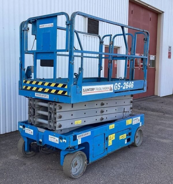 genie-2646141924e2.jpg Genie 2646 Scissor Lifts — Machinery Depot Pro