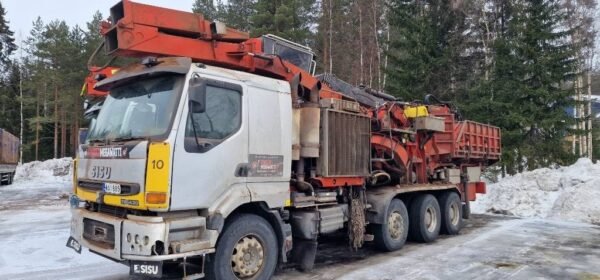 2006 GiANT G10 / Wood Chippers — Machinery Depot Pro