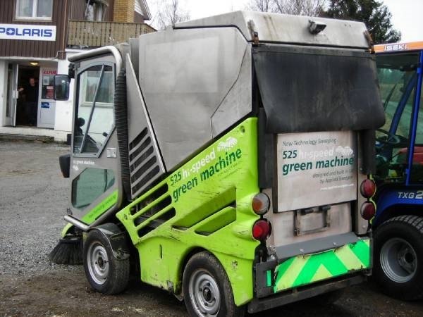 green-machines-52534a7b587.jpg 2003 Green Machines 525 Sweepers — Machinery Depot Pro