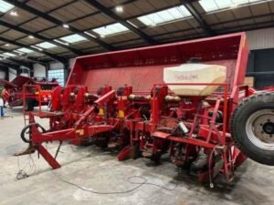 grimme-gl-36-t-6-row-potatoaeb1e4fd-1.jpg 2011 Grimme GL 36 T 6 Row Potatoplanters — Machinery Depot Pro
