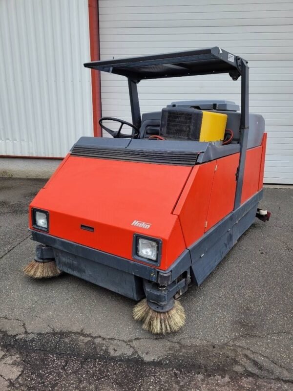hako-1500-b4512ad9f.jpg 2010 Hako 1500 B Combinationsweeperscrubbers — Machinery Depot Pro