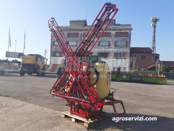 2013 Hardi Master Sprayers — Machinery Depot Pro