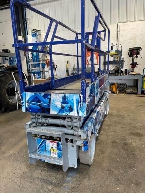 haulotte-compact-835acdc8d.jpg 2006 Haulotte Compact 8 Scissor Lifts — Machinery Depot Pro