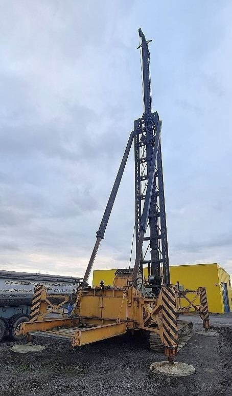 1999 IHC Fundex F12 S Piling Rigs â€” Machinery Depot Pro