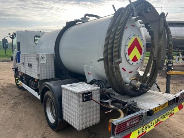 isuzu-forward-nvs-190-7-5-ton90bbfdc1.jpg 2019 Isuzu Forward NVS 190 7.5 Ton Vac Trucks — Machinery Depot Pro