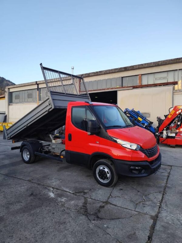 iveco-daily-35-1201892e936.jpg 2020 Iveco Daily 35-120 Tipper Trucks — Machinery Depot Pro