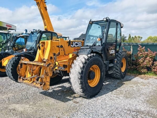 2013 JCB 550-80 Agri Telehandlers — Machinery Depot Pro