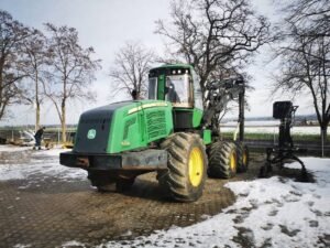 john-deere-1170-e3fb12b92.jpg 2010 John Deere 1170 E Harwarders — Machinery Depot Pro