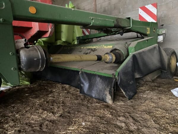 john-deere-1365f2cab4f5-1.jpg 2002 John Deere 1365 Mountedandtrailedmowers — Machinery Depot Pro