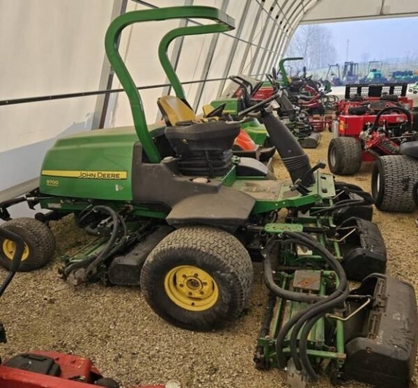 2009 John Deere 8700 Fairwaymowers â€” Machinery Depot Pro