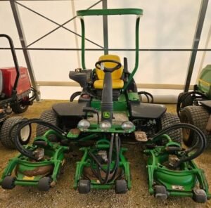john-deere-8800-tc-rm-terrainc00975484.jpg 2010 John Deere 8800 TC RM Roughtrimandsurroundsmowers — Machinery Depot Pro