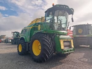 john-deere-88001f42b5ff.jpg 2016 John Deere 8800 Selfpropelledforagers — Machinery Depot Pro