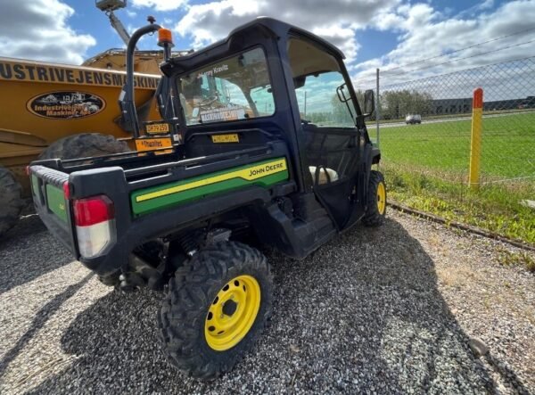 john-deere-gator-xuv-865-m59e0dd18.jpg 2022 John Deere Gator XUV 865 M Atvs — Machinery Depot Pro