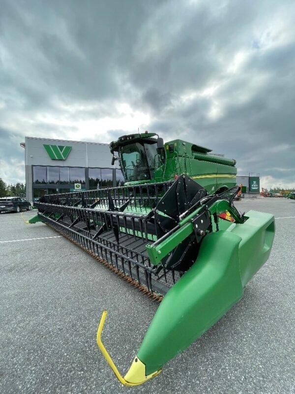 john-deere-s780e64e1073.jpg 2023 John Deere S780 Combine Harvesters — Machinery Depot Pro