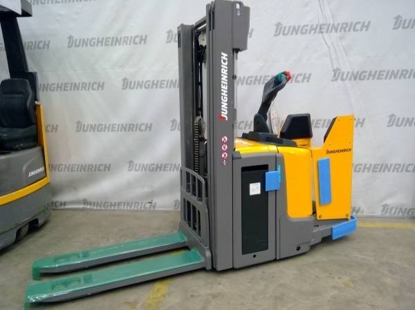 jungheinrich-erc-216z-tehdaskudfd5efc8.jpg 2019 Jungheinrich ERC 216z Selfpropelledstackers — Machinery Depot Pro