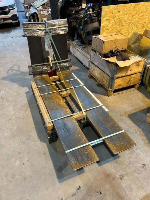 2024 Kalmar DCG80-9 Materialhandlingforks â€” Machinery Depot Pro