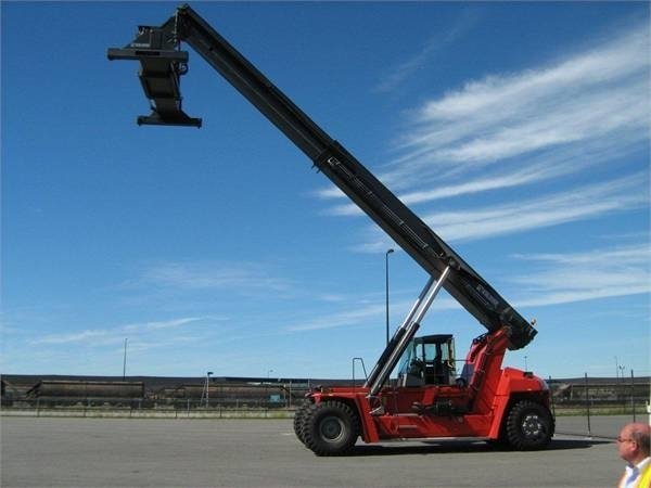 kalmar-drt450e58d4729.jpg 2012 Kalmar DRT450 Reachstackers — Machinery Depot Pro