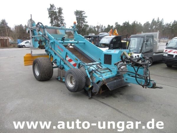 2010 Kässbohrer BeachTech 2000 Beachcleaningequipment — Machinery Depot Pro