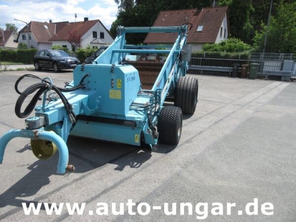 kassbohrer-beachtech-str-20000a711907.jpg 2000 Kässbohrer BeachTech STR 2000 Beachcleaningequipment — Machinery Depot Pro