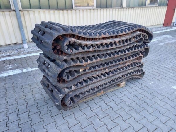 kassbohrer-flexmobil-pistenbulbd085eb0.jpg Kässbohrer Flexmobil Snowgroomers — Machinery Depot Pro