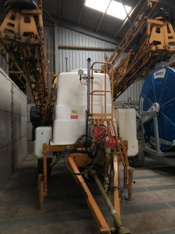 knight-eua-3800e188d564.jpg 2007 Knight EUA 3800 Sprayers — Machinery Depot Pro