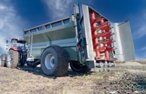 kobzarenko-rozrzutnik-obornika6ff67970.jpg 2026 Kobzarenko Rozrzutnik Manure Spreaders — Machinery Depot Pro