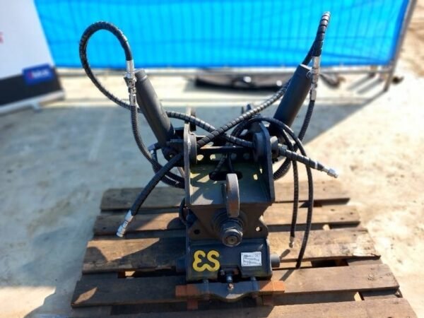 2013 Komatsu PC88MR-8 Constructionrototilts â€” Machinery Depot Pro
