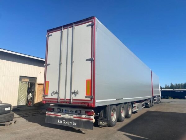 krone-puoliperavaunu-3-aks0645eb22.jpg 2010 Krone Puoliperävaunu 3-aks Semi Curtain Sider Trailers — Machinery Depot Pro