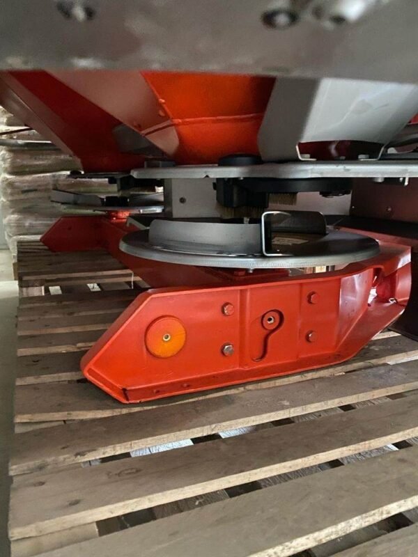 2012 Kuhn Axis 40.1 W Mineralspreaders â€” Machinery Depot Pro