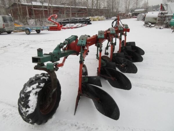 Kverneland 5-Teräinen Conventionalploughs â€” Machinery Depot Pro