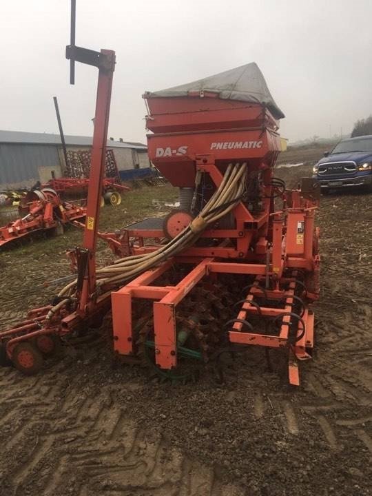 kverneland-accord-pneumatic91d2684d.jpg 2006 Kverneland Accord Tillageacc — Machinery Depot Pro