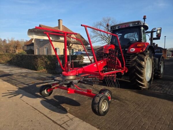 lely-hibiscus-4855e3560ad.jpg 2008 Lely Hibiscus 485 Windrowers — Machinery Depot Pro