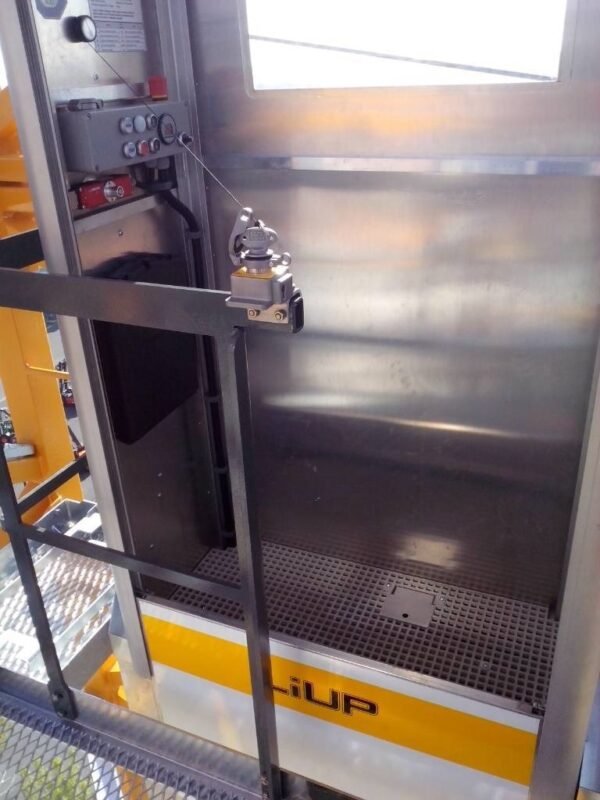 liebherr-liup-200a4e96bdc.jpg 2016 Liebherr LiUp 200 Hoists — Machinery Depot Pro