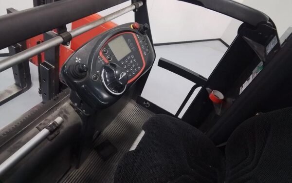 linde-k-l-head-11-serie3a4bcb9d-2.jpg 2017 Linde K L-Head 11 Narrowaisletrucks — Machinery Depot Pro
