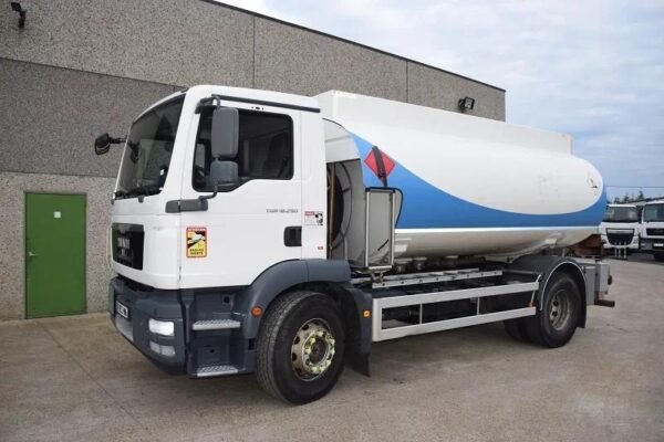 2011 MAN TGM 18.290 13.500 L - Trucks — Machinery Depot Pro