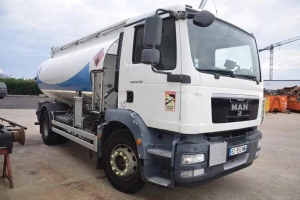 2011 MAN TGM 18.290 13.500 L - Trucks — Machinery Depot Pro