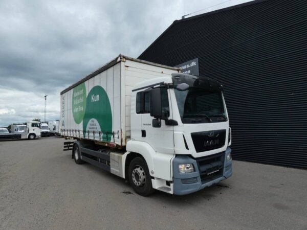 2015 MAN TGS 18.320 Trucks — Machinery Depot Pro