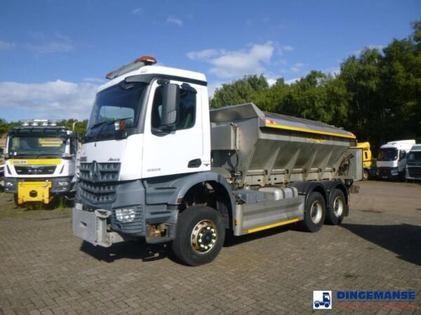 mb-trac-arocs-3333-6x6-rhd-r60d2320c-1.jpg 2014 MB Trac Arocs 3333 6x6 RHD Sandspreaders — Machinery Depot Pro