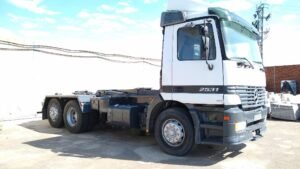2004 Mercedes-Benz 2531 Trucks â€” Machinery Depot Pro