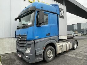 mercedes-benz-actros-1842-ml2db3c27f-1.jpg 2012 Mercedes-Benz Actros 1842 MLS Tractortrucksmain — Machinery Depot Pro