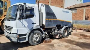 mercedes-benz-sk60087a40857.jpg 2007 Mercedes-Benz SK600 Sweeper Trucks — Machinery Depot Pro