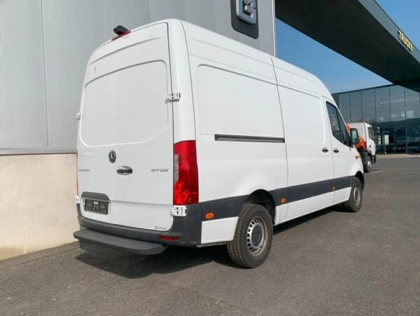 mercedes-benz-sprinter-317-ce1cea817-2.jpg 2022 Mercedes-Benz Sprinter 317 CDI Temperaturevans — Machinery Depot Pro