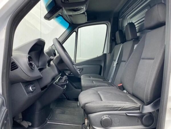 mercedes-benz-sprinter-317-cf7123116-3.jpg 2022 Mercedes-Benz Sprinter 317 CDI Temperaturevans — Machinery Depot Pro