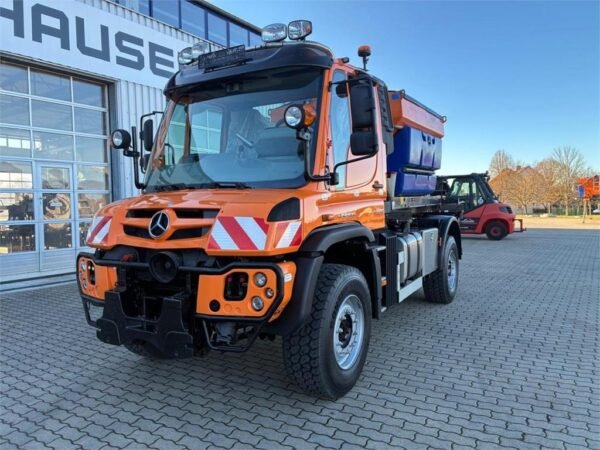 2015 Mercedes-Benz Unimog U 530 mit Trucks — Machinery Depot Pro