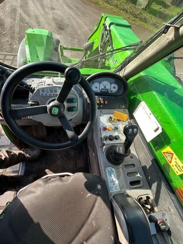 merlo-32-6-top42f5e890-2.jpg 2005 Merlo 32.6 Top Agri Telehandlers — Machinery Depot Pro