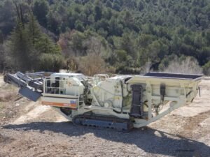 metso-lt-1213-nordbergbac00de6.jpg 2002 Metso LT 1213 Construction Crushers — Machinery Depot Pro