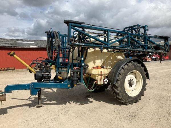 2009 MGM 3000 24M Sprayers â€” Machinery Depot Pro